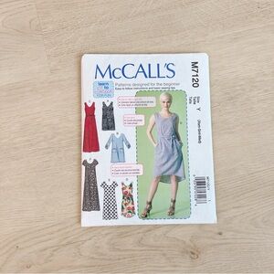 McCALL'S Women's Blue Stripe Dress Sewing Pattern - M7120